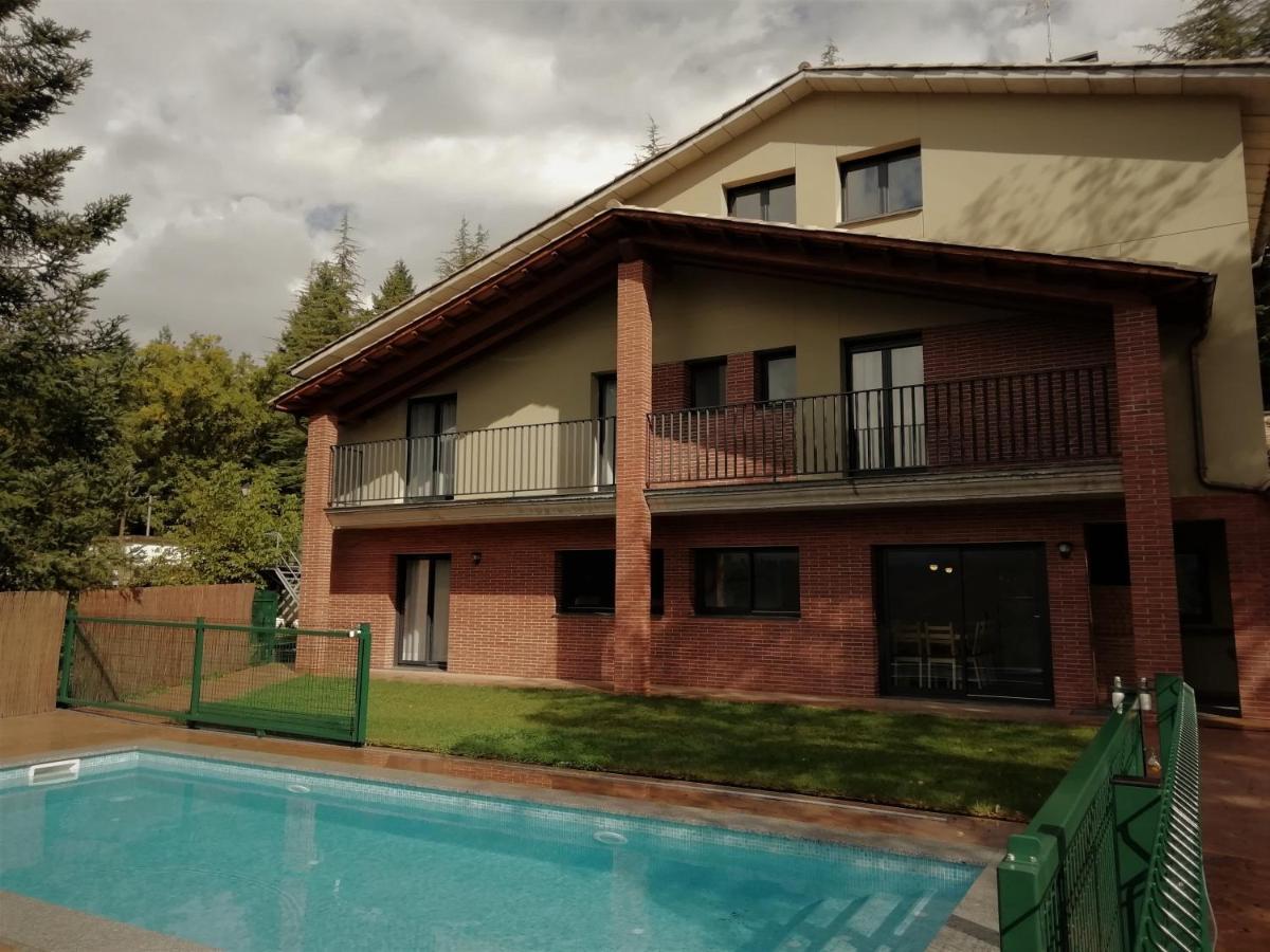 El Balco D'Espinelves Villa Luaran gambar